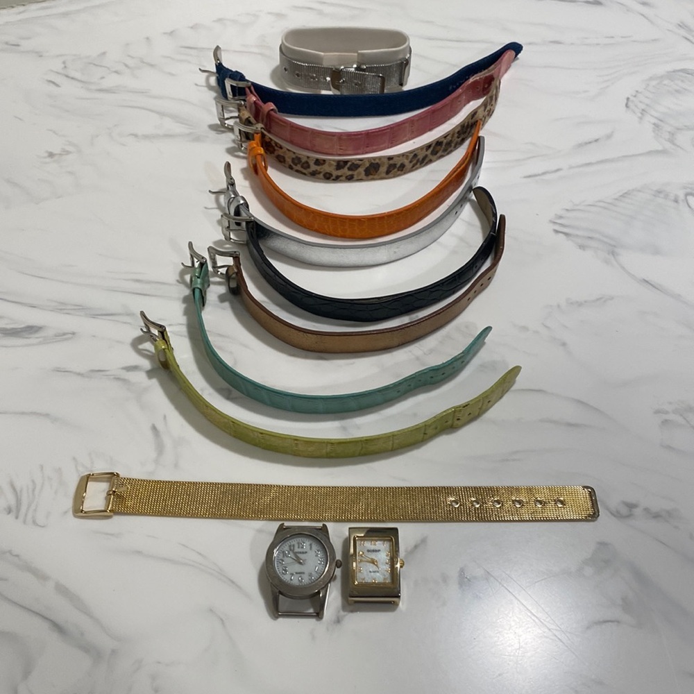 2 Gossip vintage watch faces with changeable straps